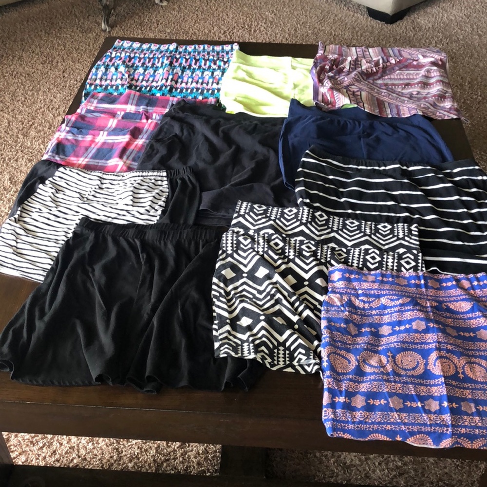Assorted body con shirts